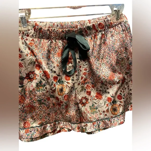 Victoria's Secret Multicolor Floral pajama set - Picture 3 of 10